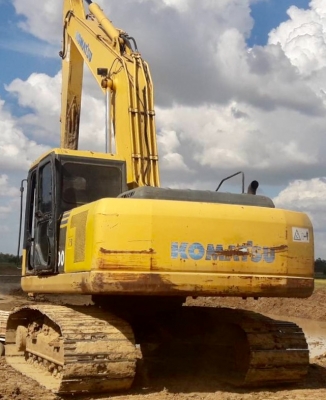 KOMATSU PC 200-7 ช่วงล่างเต็ม โซ่บูทใบเปลี่ยนศูนย์ใหม่ๆครับ 16,500 ชม. ภายในเก๋ง แอร์เย็น เครื่องแรงดีเดิมๆทำงานเร็ว เอกสารเล่มทะเบียนครบ