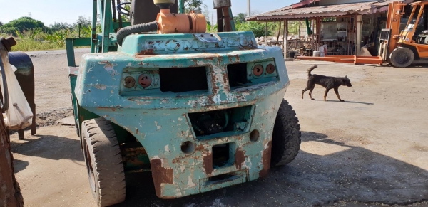 จำหนายโฟล์คลิฟท์ หกตันเสาสามเมตร ราคา295,000บาท สนใจโทรหา 0819891989 หรั่งครับ จำหนายโฟล์คลิฟท์ หกตันเสาสามเมตร ราคา295,000บาท สนใจโทรหา 0819891989 หรั่งครับ