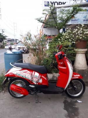 Liverpool ลิขสิทธิ์แท้ Scoopy i ปี 2554 ผลิตเพียง 5000 คัน ราคาถูก