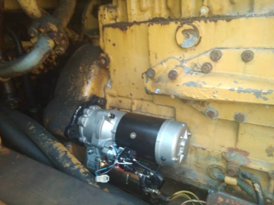 ขาย 590,000 รถตัก KOMATSU WA 450-1 เอกสารอินวอยท์ เครื่องดี เกียร์ทอคร์แรง เอวแน่น ระบบไฮดรอลิคสมบูรณ์ ยางดี รถสวยพร้อมใช้งาน รถอยู่ ปทุมธานี สามโคก 090-772-3710 090-772-3708