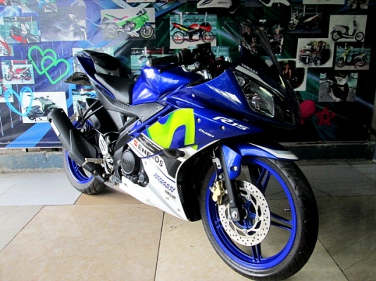(ผ่อนได้)R15 สีน้ำเงินตัวท็อปลาย movistar ล้อแม็กสีน้ำเงิน ตรงรุ่น สภาพสวย 49900