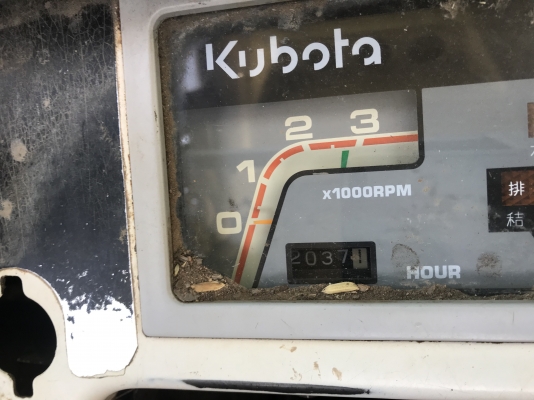 ขายรถเกี่ยวข้าวDC68 ขายรถเกี่ยวข้าวDC68