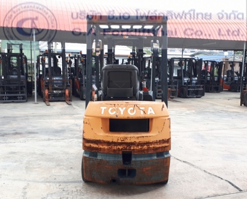 ขาย รถโฟล์คลิฟท์ TOYOTA รุ่น 7-FD18