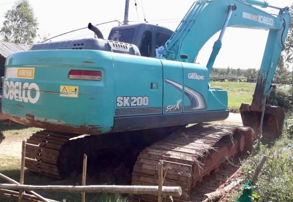 KOBELCO MARK 8 Super X 200 รถบอดี้สวยเดิมๆ ใช้งาน 9,880 hr ภายในเก๋งสะอาดหอม แอร์เย็น บูมอาร์มสวยๆไม่มีแตก ช่วงล่างเอวแน่นดี พร้อมใช้งานได้เลย ราคาต่อรองได้ครับ