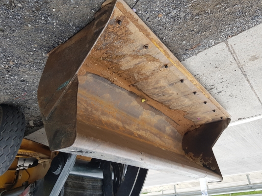 ขายรถตักหน้าขุดหลัง CAT 422E สภาพดี มีทะเบียน