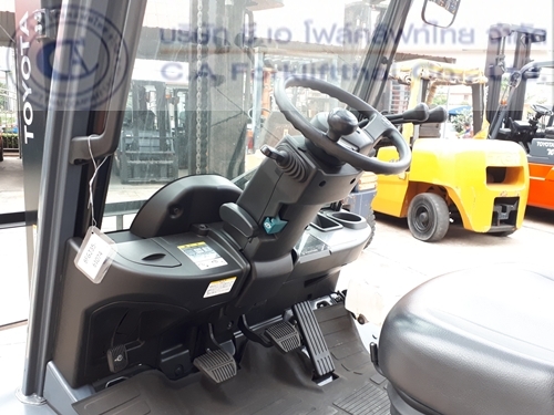 ขาย รถโฟล์คลิฟท์ TOYOTA รุ่น 8-FGJ35