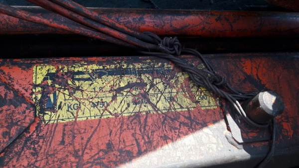 ขายถูก เฮียบพับ  4.75 ตัน+บุ้งกี้ นำเข้า 265000 บาท โทร084-5424150 line id : rapinzat