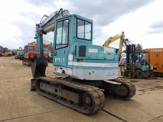 ขายรถขุด ยี่ห้อ Komatsu รุ่น Pc75uu-1