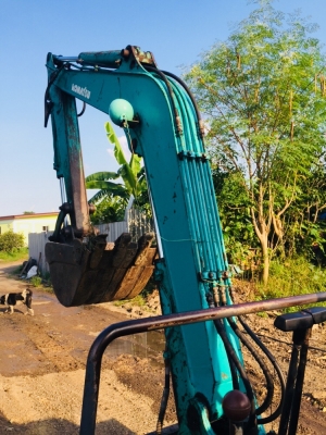 ขายkomatsu pc25-7 พร้อมใช้งาน( 0958394663 บอล )ราคาคุยกันได้คับ