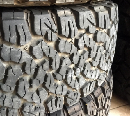 ยาง BF KO2 Allterrain 265/65/18 Made in USA. ดอกเต็มติดหนวดสะพาน 4เส้น ยาง BF KO2 Allterrain 265/65/18 Made in USA. ดอกเต็มติดหนวดสะพาน 4เส้น