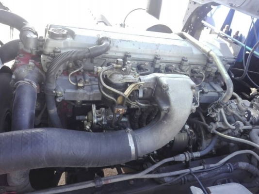 HINO เครื่อง JO8C-212 แรง ปี 46 หกล้อ ติดเครน UNIC 5 ตัน 4 ปลอก 3 ท่อน เลขไมล์ 259,520 ก.ก หกสูบ น้ำหนักรถ 7500 ก.ก ยาง 9 ช่วงยาว 5.80 เมตรกว้าง 2.40 เมตร ทะเบียนพร้อม