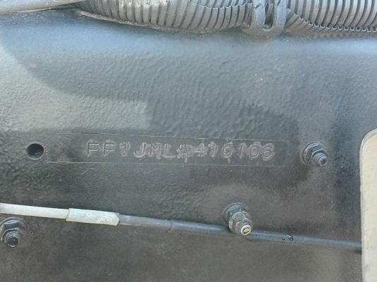 HINO เครื่อง JO8C-212 แรง ปี 46 หกล้อ ติดเครน UNIC 5 ตัน 4 ปลอก 3 ท่อน เลขไมล์ 259,520 ก.ก หกสูบ น้ำหนักรถ 7500 ก.ก ยาง 9 ช่วงยาว 5.80 เมตรกว้าง 2.40 เมตร ทะเบียนพร้อม