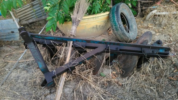 ผานบุกเบิก4ใบสภาพสวยพร้อมใช้งานคับเหมาะกับรถ20ถึง30แรงคับ