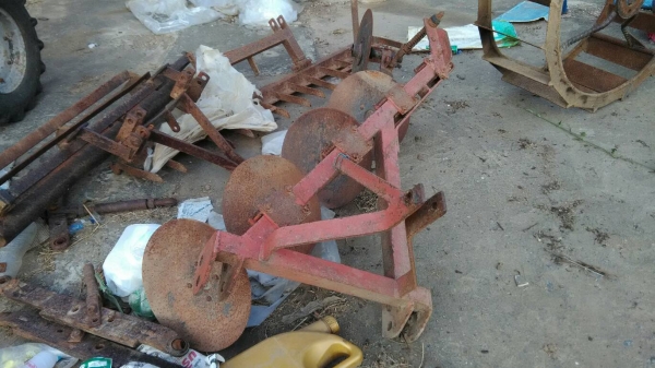 ผานบุกเบิก4ใบสภาพสวยพร้อมใช้งานคับเหมาะกับรถ20ถึง30แรงคับ