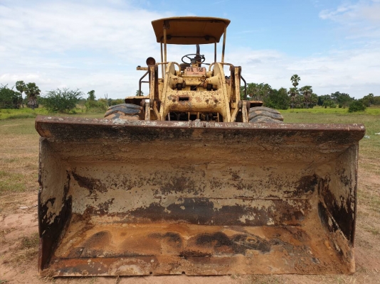 ขายรถตักล้อยาง CAT-950 เอกสารเล่มทะเบียน ราคา.295,000 รถพร้อมใช้ ยางพร้อมใช้ เครื่องแรง ปั้มแรง บอร์ดี้รอบคันสวย สนใจรถดีๆราคาถูกๆโทร.081-3531946 ต่อ.บางนา &amp; ID-LINE รถอยู่ อ.นางรอง จ.บุรีรัมย์