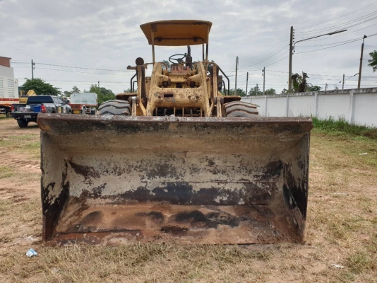 ขายรถตักล้อยาง CAT-950 เอกสารเล่มทะเบียน ราคา.295,000 รถพร้อมใช้ ยางพร้อมใช้ เครื่องแรง ปั้มแรง บอร์ดี้รอบคันสวย สนใจรถดีๆราคาถูกๆโทร.081-3531946 ต่อ.บางนา &amp; ID-LINE รถอยู่ อ.นางรอง จ.บุรีรัมย์