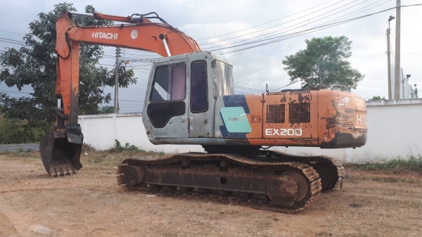 ขาย HITACHI Ex 200-3 ขาย HITACHI Ex 200-3