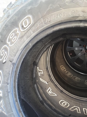 Maxxis AT980 ขนาด 265-70-16 ปลายปี15 สวยๆ 1ชุด
