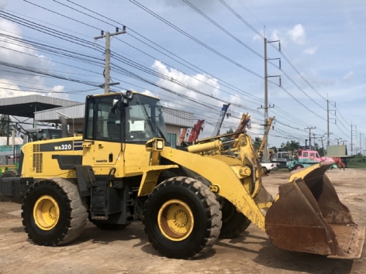 ขายรถตักล้อยาง KOMATSU WA320-6 ปี 2012 นำเข้าเองจากญี่ปุ่น สภาพสวยพร้อมใช้ มีVDOการทำงานครับ ขายรถตักล้อยาง KOMATSU WA320-6 ปี 2012 นำเข้าเองจากญี่ปุ่น สภาพสวยพร้อมใช้ มีVDOการทำงานครับ