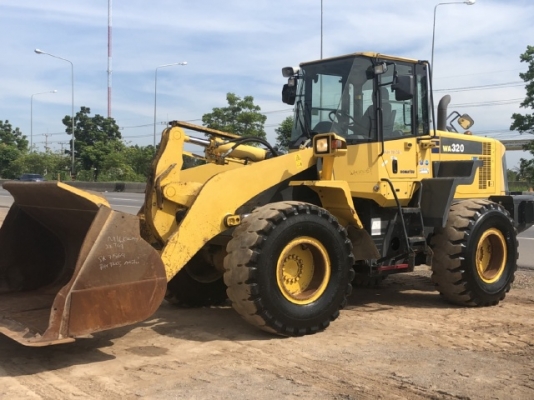 ขายรถตักล้อยาง KOMATSU WA320-6 ปี 2012 นำเข้าเองจากญี่ปุ่น สภาพสวยพร้อมใช้ มีVDOการทำงานครับ ขายรถตักล้อยาง KOMATSU WA320-6 ปี 2012 นำเข้าเองจากญี่ปุ่น สภาพสวยพร้อมใช้ มีVDOการทำงานครับ