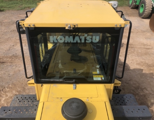 ขายรถตักล้อยาง KOMATSU WA320-6 ปี 2012 นำเข้าเองจากญี่ปุ่น สภาพสวยพร้อมใช้ มีVDOการทำงานครับ ขายรถตักล้อยาง KOMATSU WA320-6 ปี 2012 นำเข้าเองจากญี่ปุ่น สภาพสวยพร้อมใช้ มีVDOการทำงานครับ