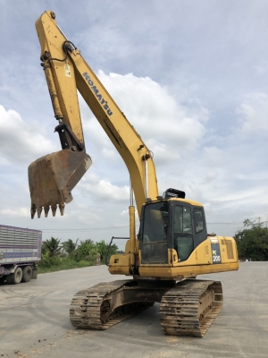 ขาย pc200-7 พร้อมใช้งานได้ ไฟฟ้าครบ เครื่องปั๊มดี ช่วงล่างดี ใบแจ้งจำหน่าย