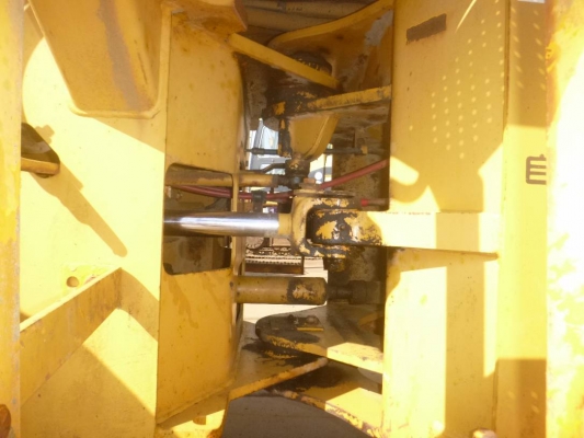 ขายรถตัก ยี่ห้อ KOMATSU รุ่น 510 ขายรถตัก ยี่ห้อ KOMATSU รุ่น 510