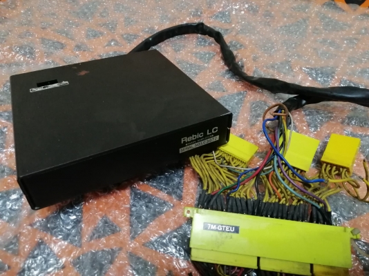 กล่องจูน Greddy Rebic สำหรับเครื่องยนต์หัวฉีด 6 สูบ มือสองญี่ปุ่น