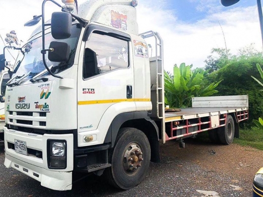 ขาย !!! 6 ล้อ หกล้อพื้นเรียบ ISUZU 240 ปี 56