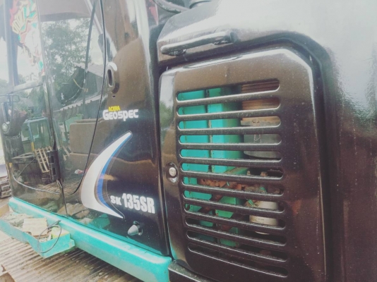 ขายจ้า..KOBELCO  SK135SR  YY01  เก่าใน สภาพดี  เครื่องปั๊มแห้ง  มีลายแย๊ก  10,xxx  ชั่วโมง  พร้อมใช้  โทร 089-3818694  จ๊อย