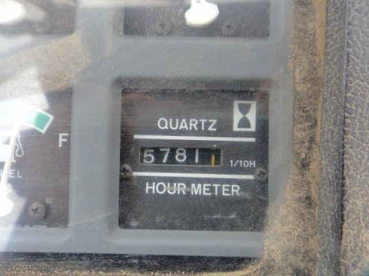 ขายรถตัก ยี่ห้อ TCM รุ่น 835-2