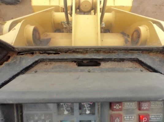 ขายรถตัก ยี่ห้อ TCM รุ่น 835-2