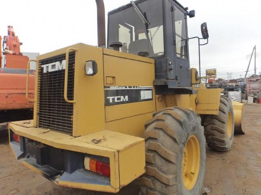 ขายรถตัก ยี่ห้อ TCM รุ่น 835-2