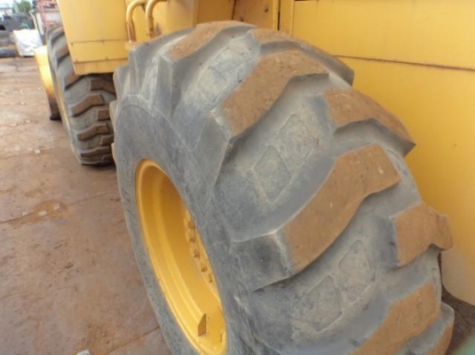 ขายรถตัก ยี่ห้อ TCM รุ่น 835-2