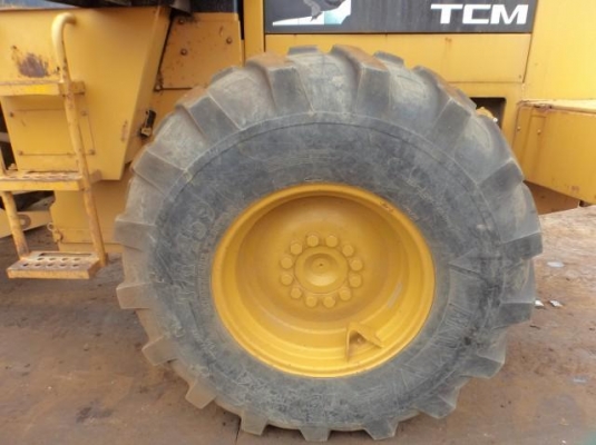 ขายรถตัก ยี่ห้อ TCM รุ่น 835-2