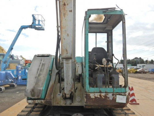 ขายรถขุด ยี่ห้อ KOMATSU รุ่น PC75uu-2