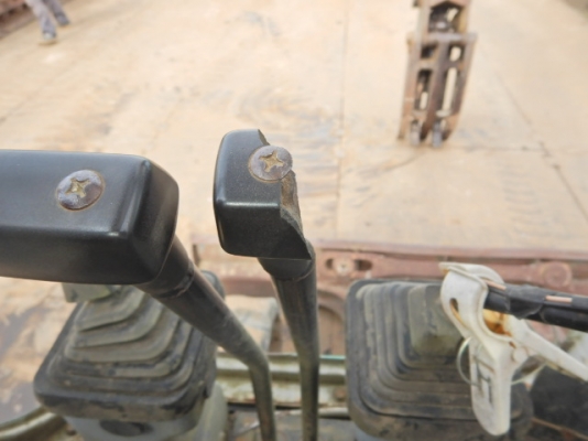 ขายรถขุด ยี่ห้อ KOMATSU รุ่น PC75uu-2