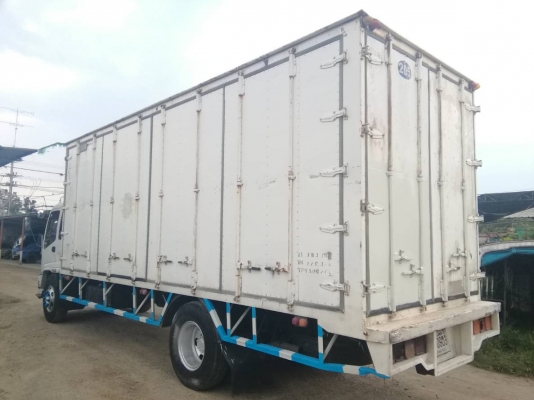 6 ล้อใหญ่ *EURO.2* ISUZU FTR 200 แรงม้า ยาว 7.20 ม. รถสวยเดิมทั้งคัน+สภาพพร้อมใช้งาน *รถห้างแท้ * มี