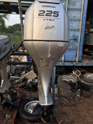 เครื่องhonda 225 fourstroke