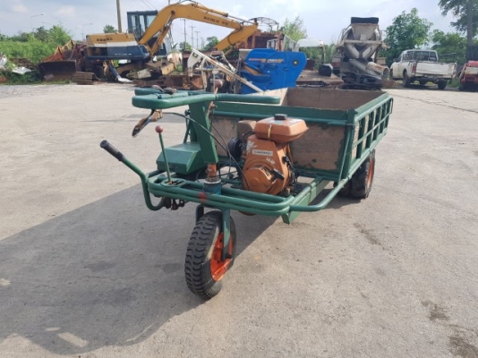 ขายรถบรรทุกล้อยาง นั่งขับ น่าใช้งาน ทำงานเร็ว