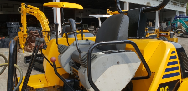 ขาย รถขุด KOMATSU รุ่น PC45-1- มือสองญี่ปุ่น แทรกเหล็ก สลัก บูทเอวแน่น 100\% มีไลน์ กระแทก สวยพร้อมใช้งาน มือถือ 0818753444  สอบถามเพิ่มเติมได้ที่ http://line.me/ti/p/mFkzr50JV