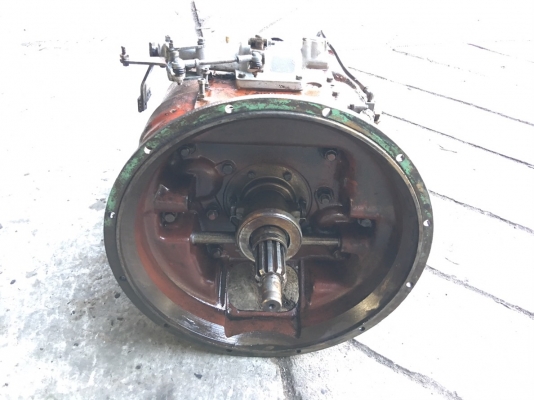 อีตั้น 9.5 รอบ  กับ  10.5  รอบ ปลายออก  1.4  รอบ