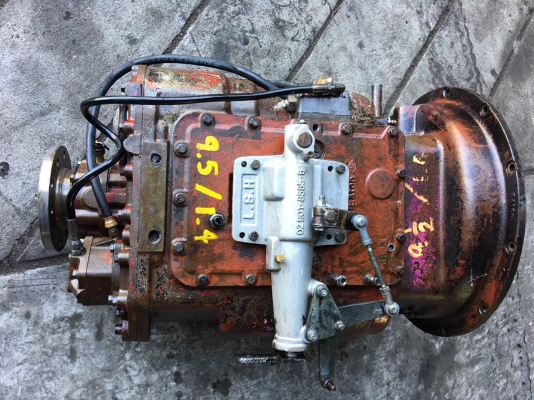 อีตั้น 9.5 รอบ  กับ  10.5  รอบ ปลายออก  1.4  รอบ