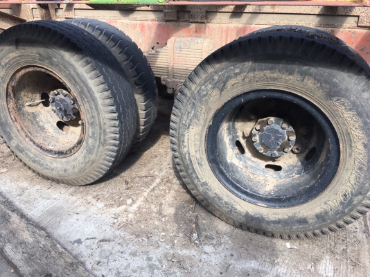 เพลาโบกี้ fuso  2 เพลายกชุด  + กระทะ+ ยาง 8เส้น