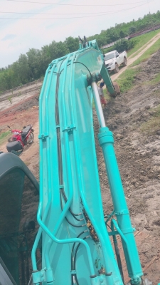 รถแบคโฮ KOBELCO SK210LC-8 YQ12 ใช้งาน 4,659 ชั่วโมงบูมยาว
