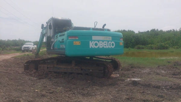รถแบคโฮ KOBELCO SK210LC-8 YQ12 ใช้งาน 4,659 ชั่วโมงบูมยาว