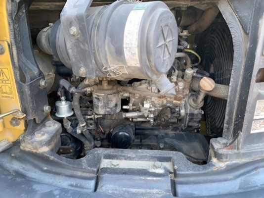 Komatsu PC40MR-3 รถขุดนำเข้าจากญี่ปุ่น โทร. 080-6565422 (หนิง)