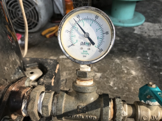 ขายปั๊มน้ำอัตโนมัติ ITC(Hitachi) 250W ถังสแตนเลส ใส่ฝาครอบของใหม่ สภาพสวย หมุนนิ่ม ตรวจเช็คแรงดันเรียบร้อย ไม่มีรั่วซึม พร้อมใช้งาน ราคา 2,900 บาทพร้อมส่ง