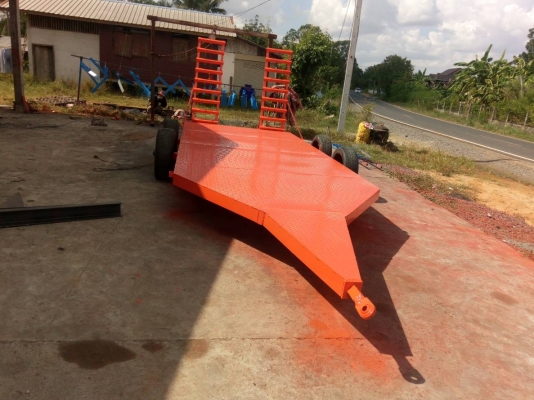 เทรลเลอร์ลากรถเกี่ยวข้าว