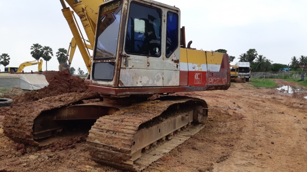 PC200รุ่น5คลอรโทรนสั้นไฟฟ้าครบเอกสารอินวอย